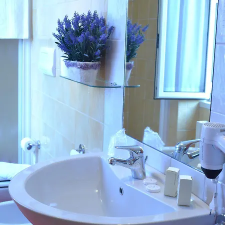 B&B Villa Xenia לינה וארוחת בוקר 3*