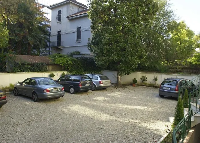 Nocleg ze śniadaniem B&B Villa Xenia Mediolan